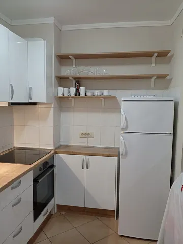 Gemütliches Studio mit separatem Schlafzimmer zu verkaufen! — photo 7